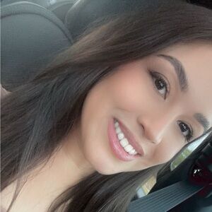 Meet your Posher, Salina